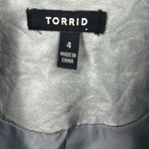 Torrid Plus Size 4 silver gray moto zip jacket - Picture 2 of 5
